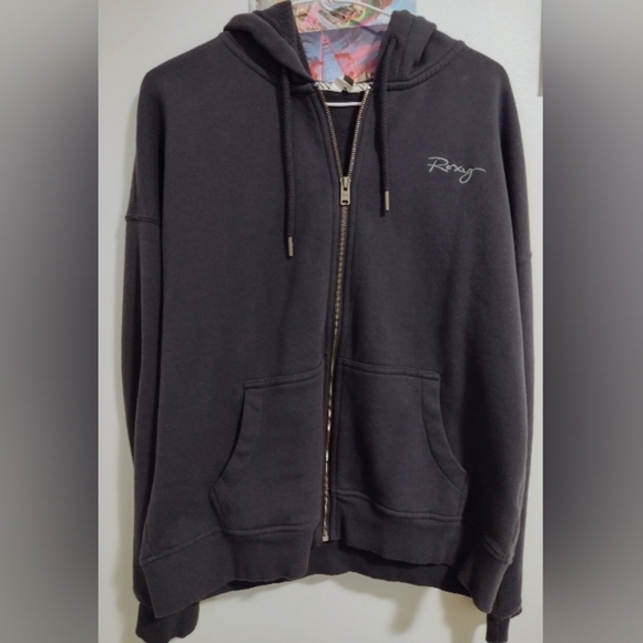 Gray  Roxy Sweater Medium - Picture 1 of 4